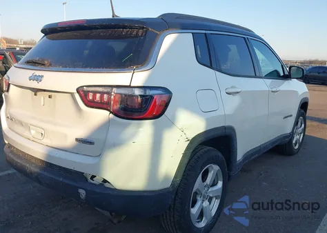 2019 Jeep Compass Latitude 4X4 из США, поврежденный, VIN 3C4NJDBB4KT714079